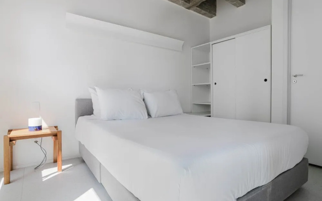Eugenio Exclusive Stylish 1 BR in Sao Paulo