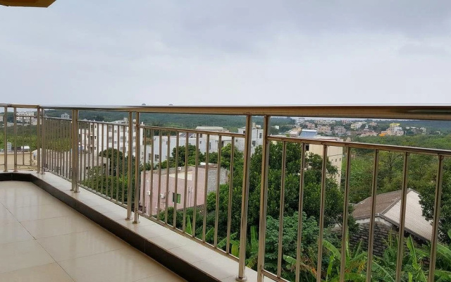 Weizhou Island Wan Jia Deng Huo Inn