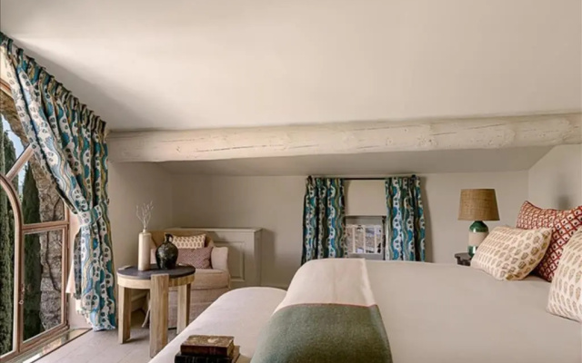 Hotel Crillon Le Brave
