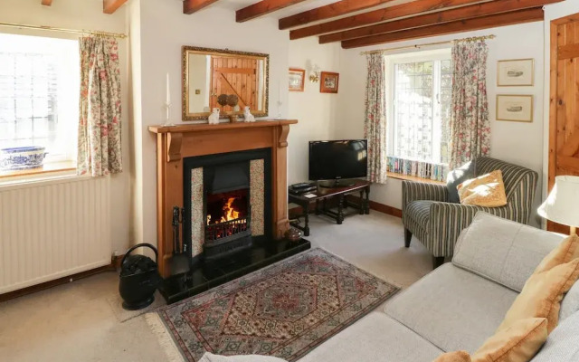 Howe Green Cottage