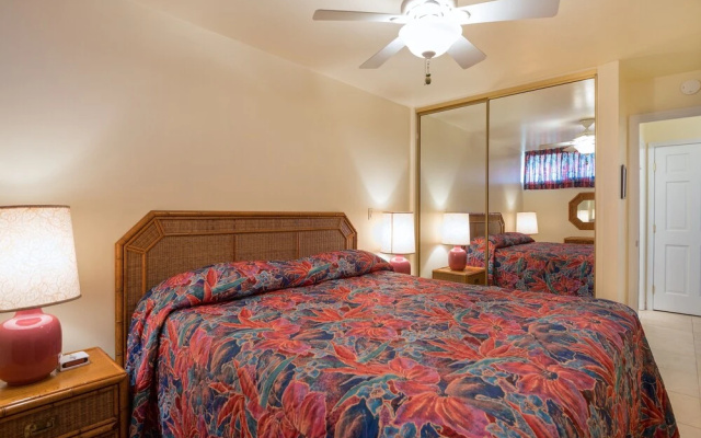 Kahana Reef 402 by RedAwning