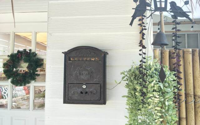 Отель Little Latte House вид на фасад
