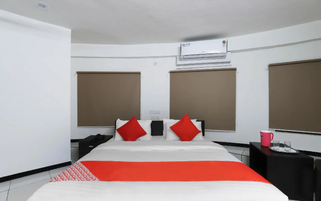 Hotel Tilak by OYO Rooms