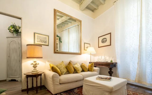 Tornabuoni Chic