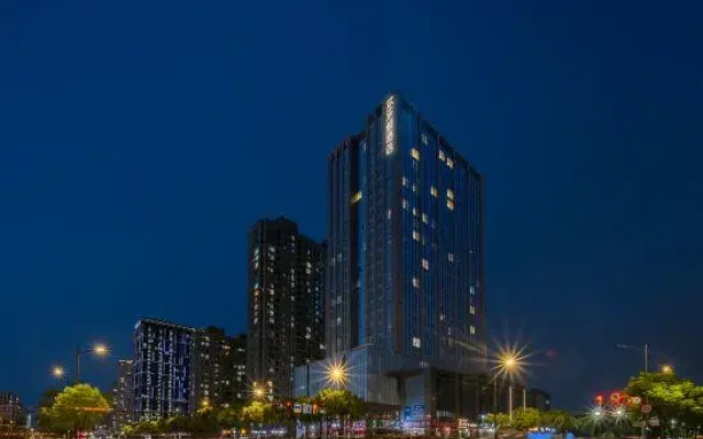 Huanlesong Hotel (Jiaxing Zhongguancun Wanli Square)