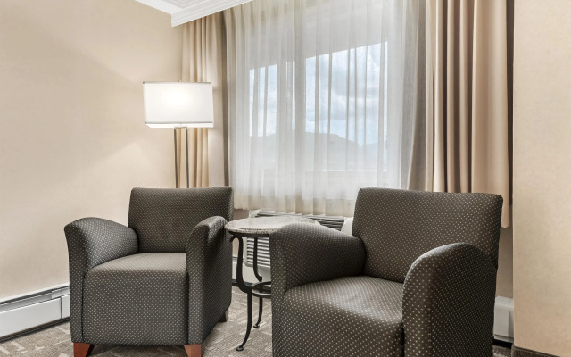 Best Western Plus Silver Saddle Inn