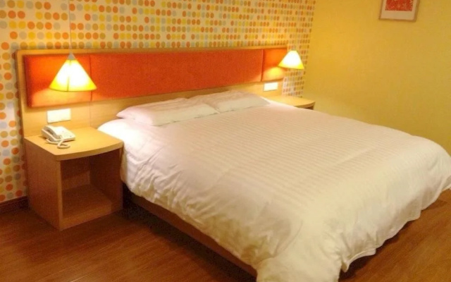 Ibis Styles Hotel (Taizhou Jiangyan TV Station)