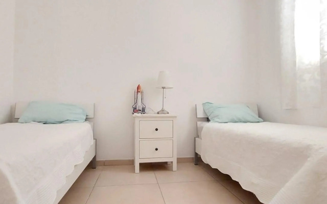 Best location near Leonardo Hotel sea view