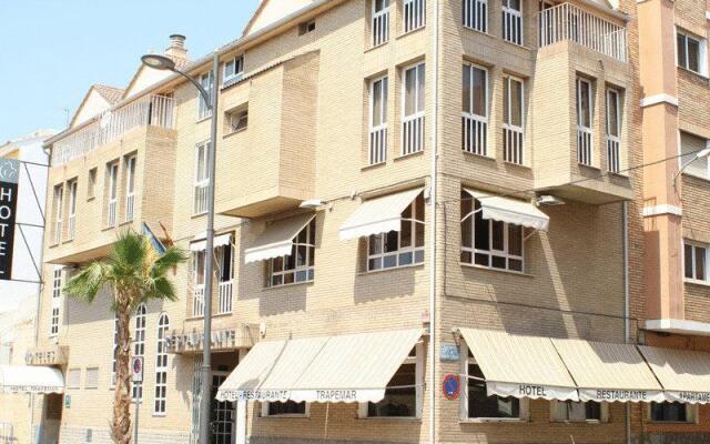 Hotel Trapemar вид на фасад