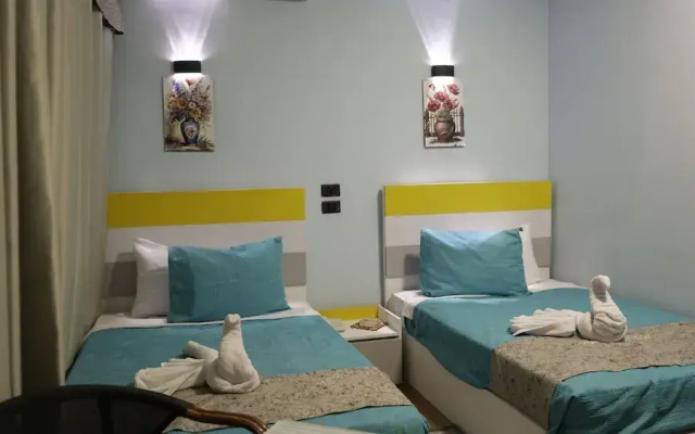 Good Season Hotel