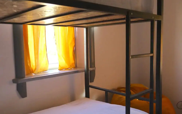 Esenin 1 Bar & Hostel