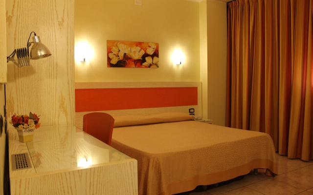 Hotel Cristal Eboli