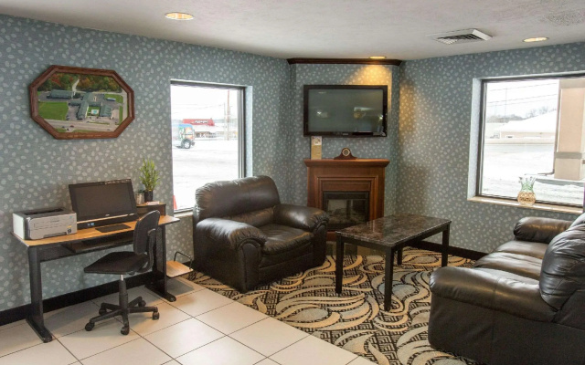 Quality Inn & Suites Big Rapids near University