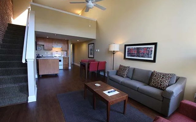Vacation Internationale Royal Victoria Suites