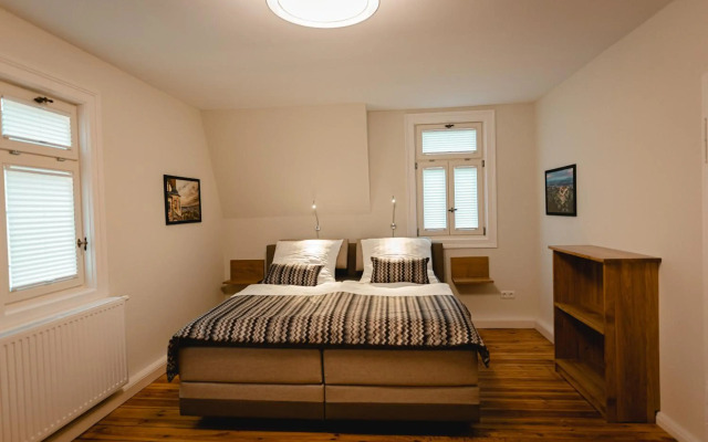 Ferienwohnungen an der Salvatorkirche - Apartmenthaus zentral