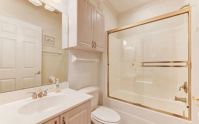 South Beach Club 205 by Distinctive Beach Rentals