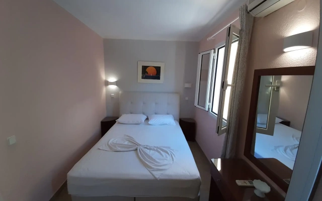 Pleasant Apartment in Mpenitses With Terrace