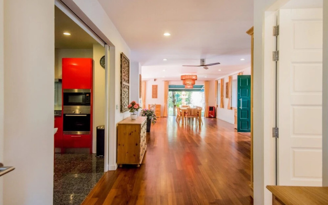 6BR Private Pool Villa Patong by Chattha