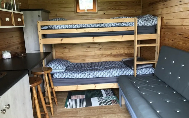 Beehive @ Westcote Glamping- Campsite