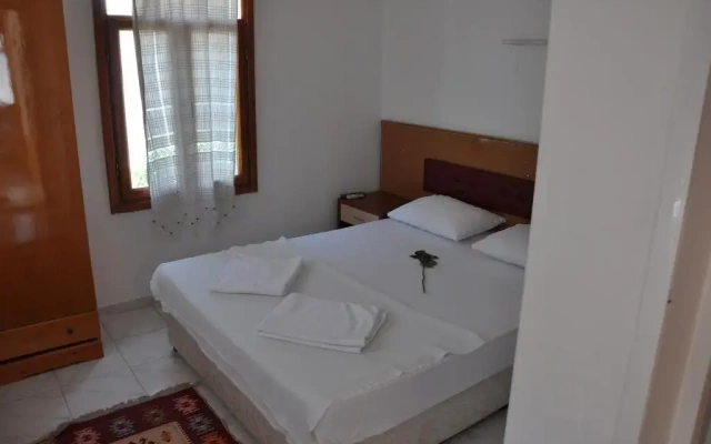 Marti Hotel