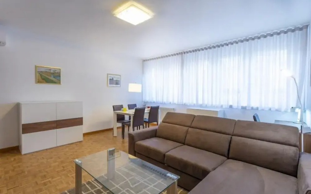 Udine Palazzo d'Aronco Modern Apartment