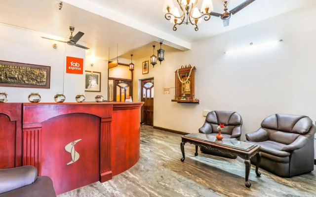 FabExpress Santhi Inn