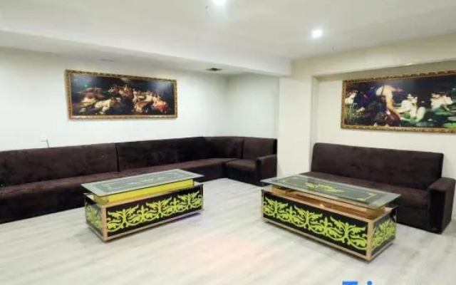 MaiTiNi Hotel
