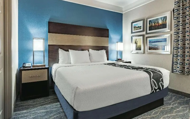 La Quinta Inn And Suites Phoenix I-10 West