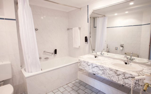 INA Hotel Royal