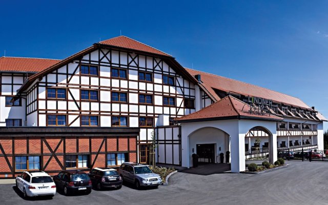 Отель Lindner Nürburgring Motorsport Hotel Германия, Нюрбург - отзывы, цены и фото номеров - забронировать отель Lindner Nürburgring Motorsport Hotel онлайн вид на фасад