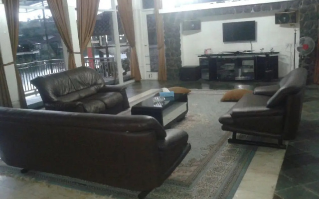 Bukit Danau Exclusive Resort & Villa