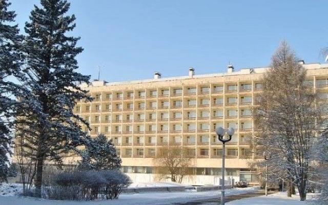 Санаторий Подмосковье УДП РФ вид на фасад