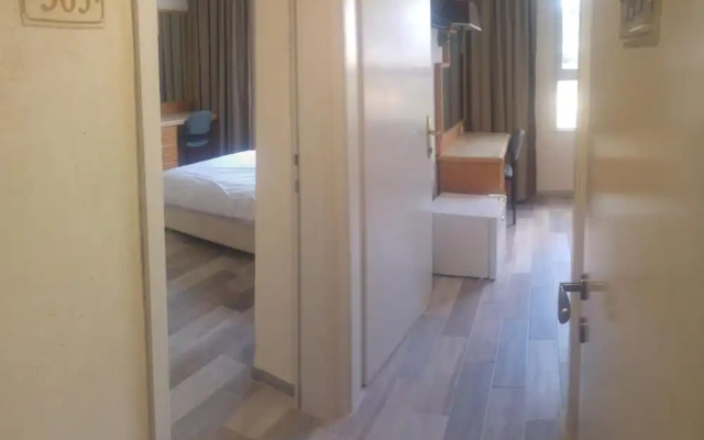 Marom Residence Romema
