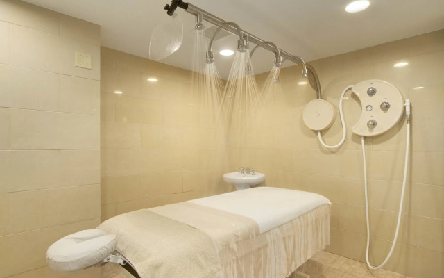 The Elms Hotel & Spa, a Destination by Hyatt Hotel
