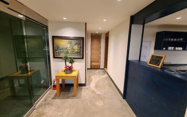 Chungdamhill House