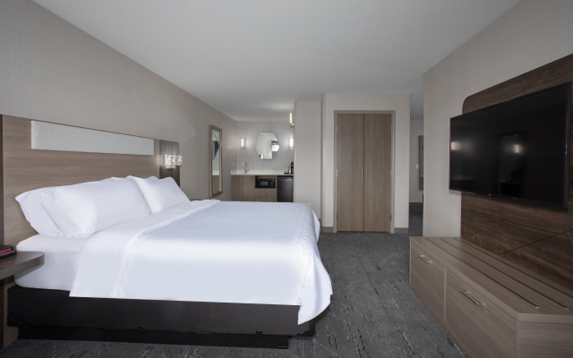 Holiday Inn Express & Suites Grand Junction by IHG