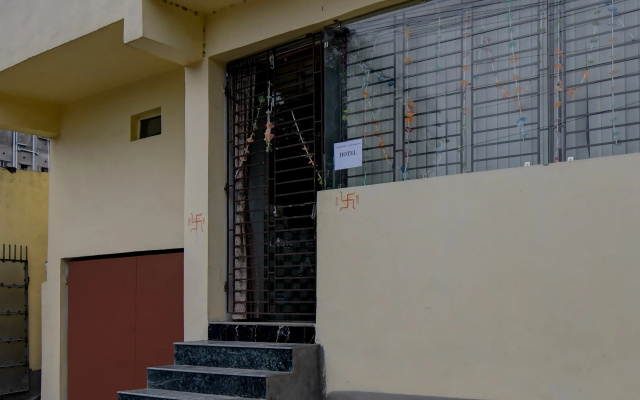 Classic With Balcony Mourigram Near Andul Road