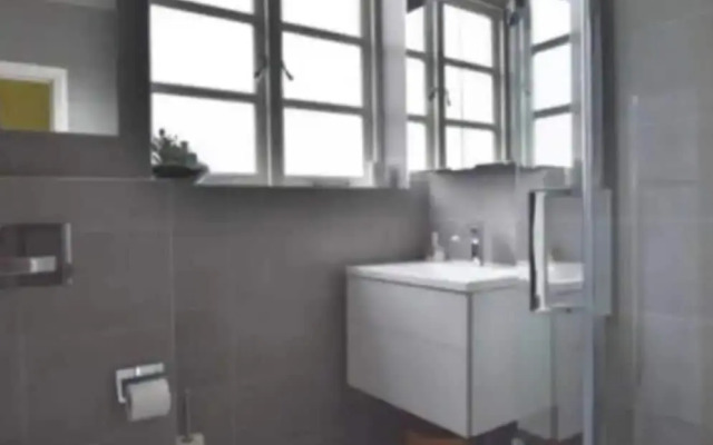 Luxury Central Hale Living