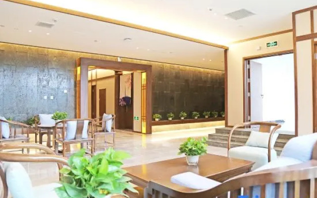 Baihualin Hot Spring Valley Hotel