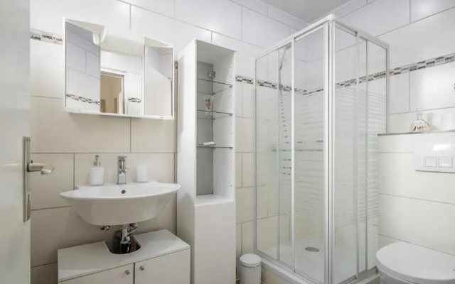 Id 6897 - Private Apartment