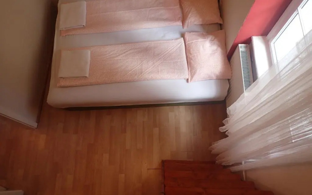 Santico Art Hotel and Hostel
