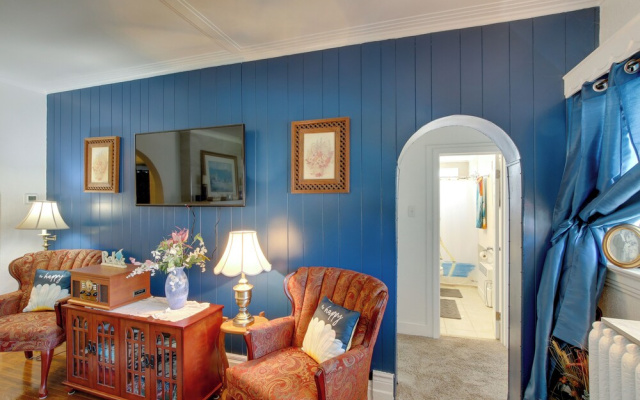 Eclectic Manitowoc Vacation Rental Near Marina!