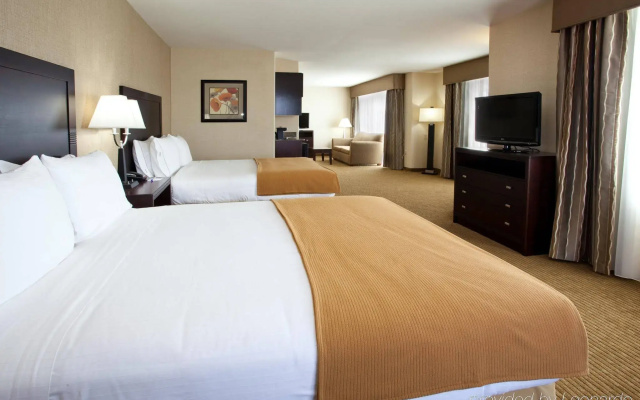 Holiday Inn Express Hotel & Suites Fresno South by IHG