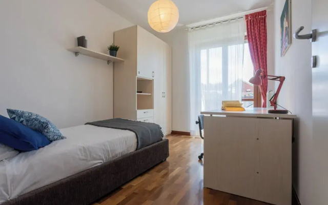 Bright Apartment near Parco Dora