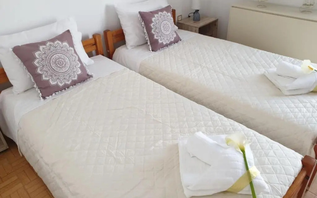 Great Sea-view 2BD Apartment @ Paros