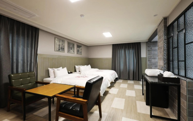 Hotel Mondavi