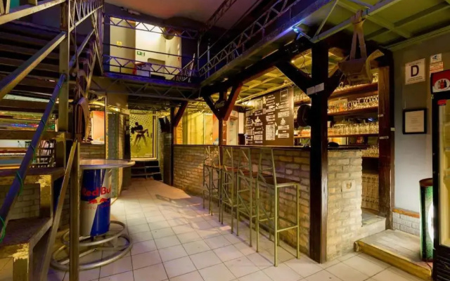 The Bachelor Bar - Bunker | Private Club