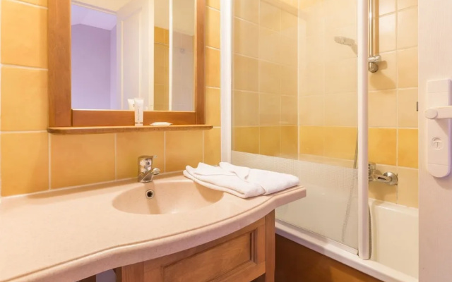 Charming Apartment in Marciac With Swimming Pool