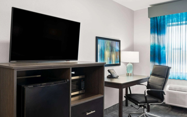La Quinta Inn by Wyndham Indianapolis Airport Executive Dr