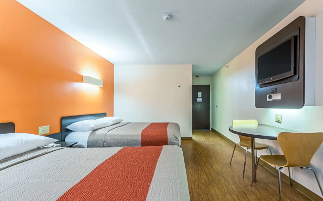 Motel 6 Indianapolis Carmel